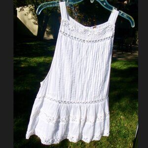 Sweet Pin tuck and Crochet Top